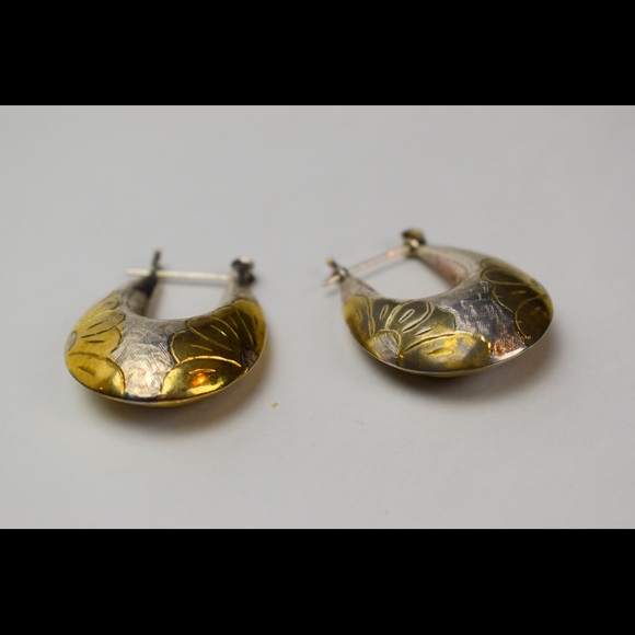 The gift box necklace and earring set - Picture 5 of 8